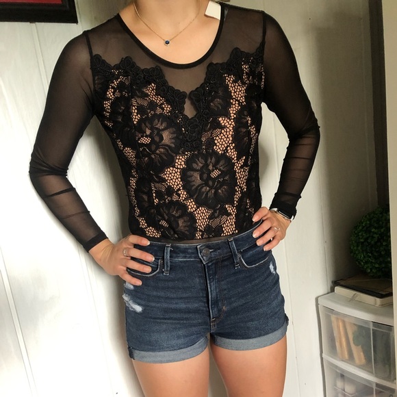 Sexy lace and mesh bodysuit - Picture 7 of 8